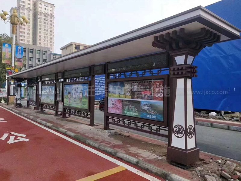 城市公交候車亭廠家現場安裝案例